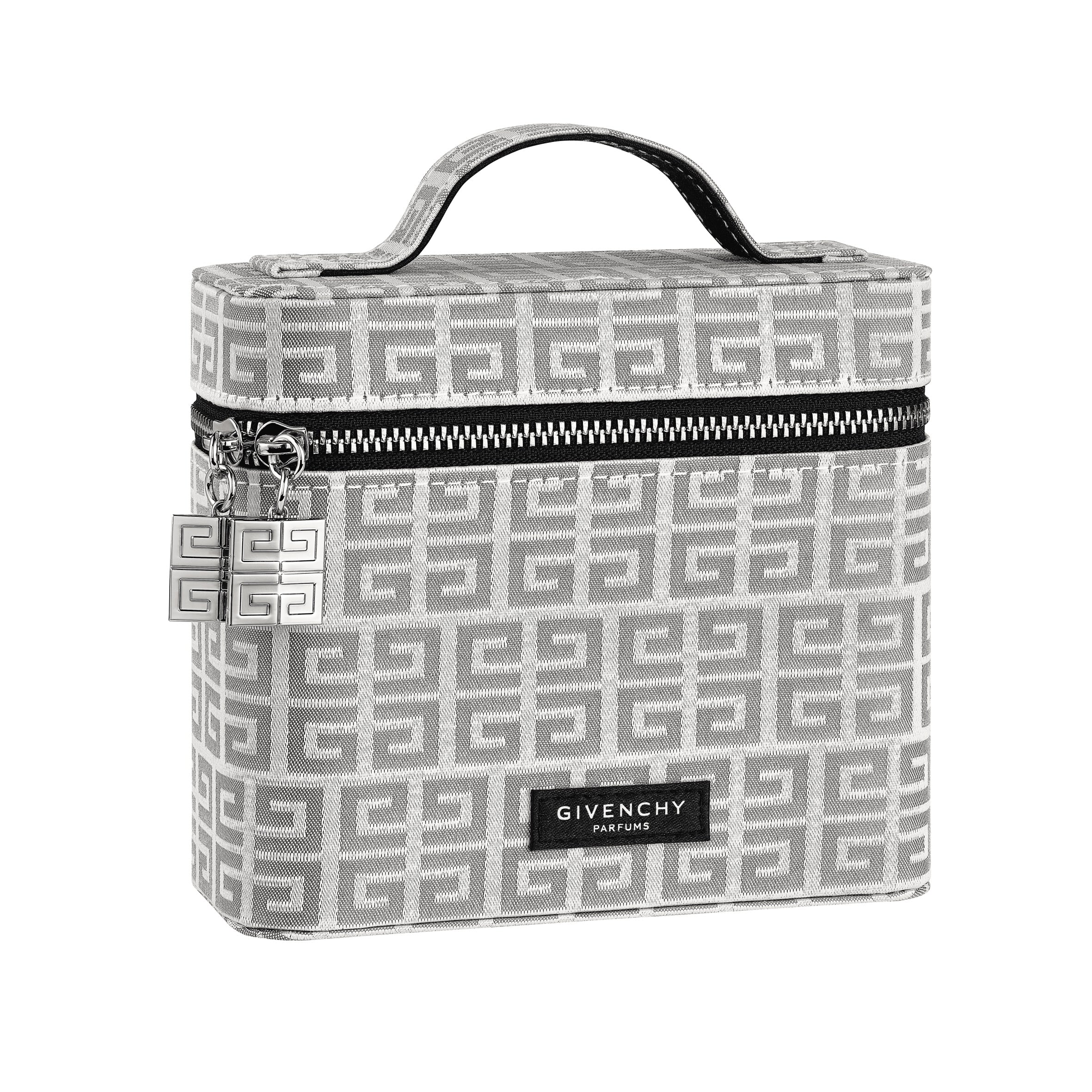 POUCH WITH HANDLE